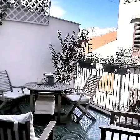 Casa Vacanze Bab Al Bahr - Terrace Garden Oasis Apartment Palermo